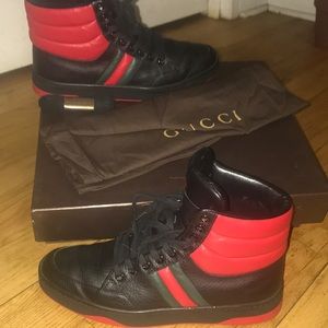 Women’s Gucci Hi-Top Sneakers size 9
